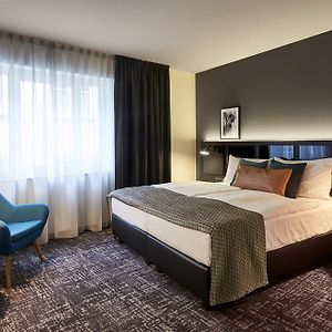 Dom Hotel